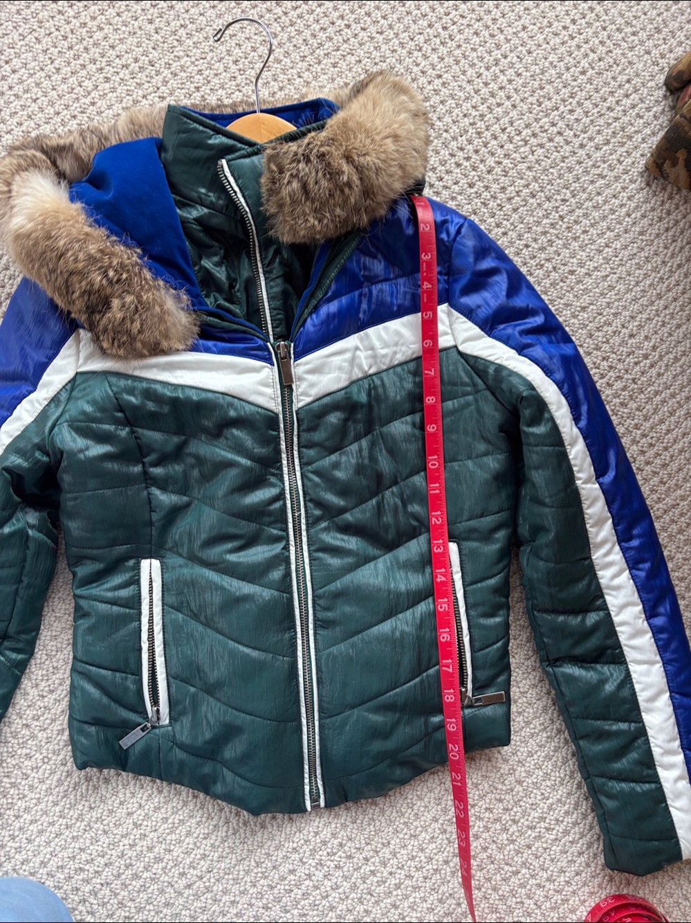 Puffer jacket! - Picture 7 of 9